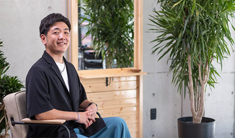 採用情報
